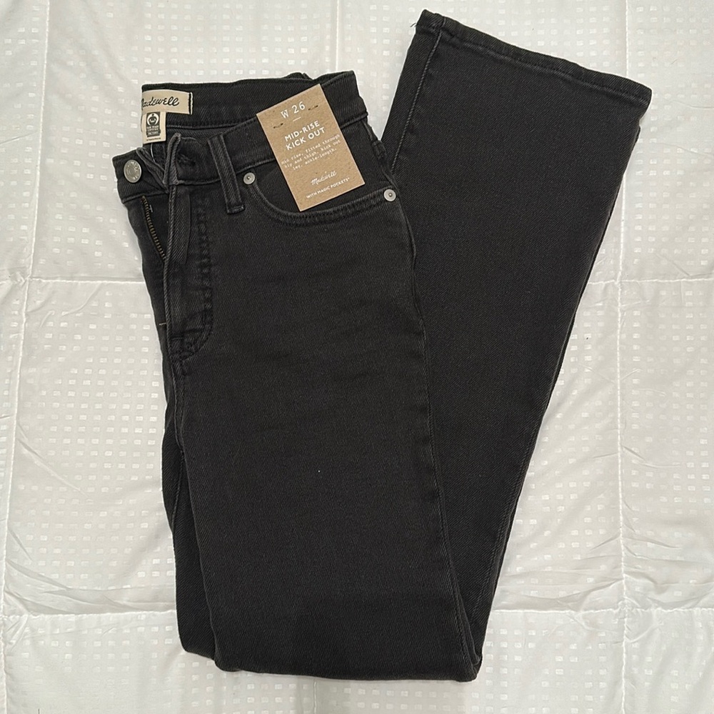 NWT Madewell midrise kick out jeans